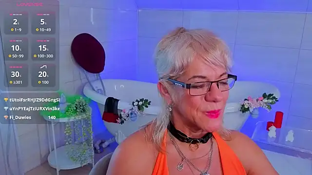 Онлайн чат XXX AnittaHarris_