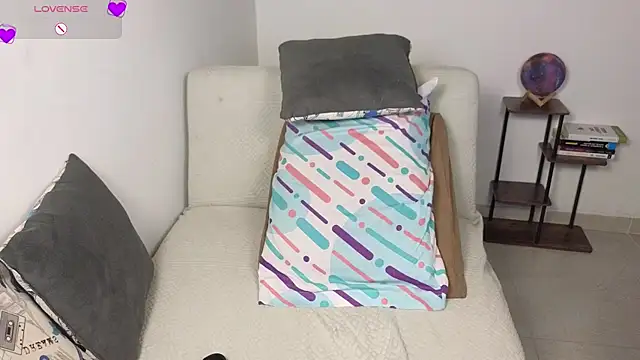 blue__moon_'s Live XXX Chat