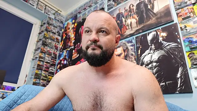 Muscle_Bear Webcam Show