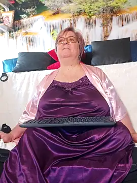 Chat XXX en directo de QueenPammy1