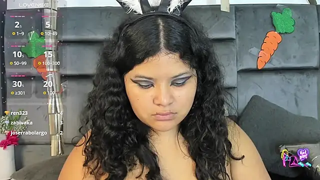 Chat +18 de Jessica_Beltrann ao vivo