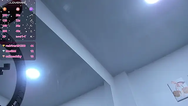 Chat +18 de Madison_Rosee ao vivo