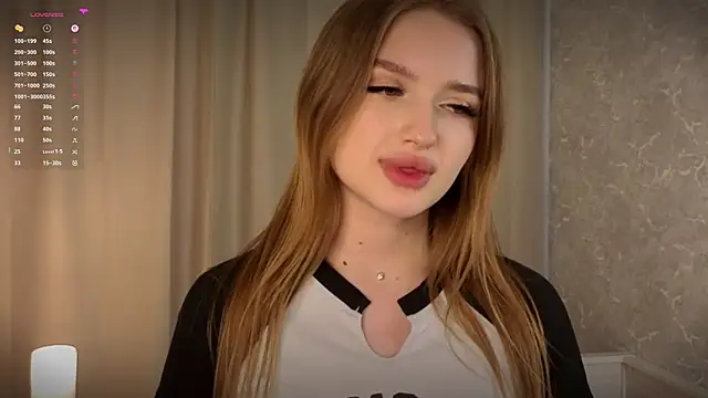 SolLocy's Live XXX Chat