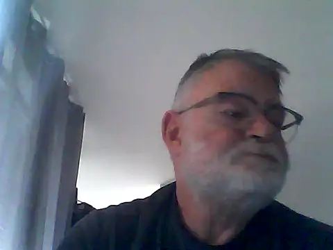 oura élő XXX-chatje