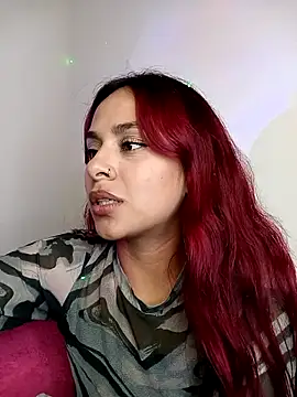 Chat +18 de EmiilyFoxx090 ao vivo