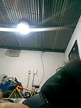 xandra252 现场XXX聊天