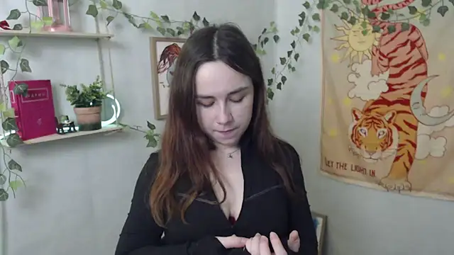 Chat XXX en directo de VeryVeryVeryShy_