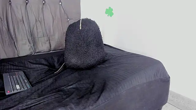 Gay_Red_Room Show Webcam