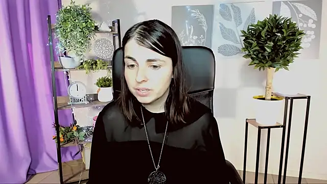 MartaEdams' Live XXX Chat