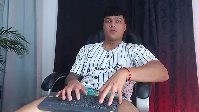 Pedro_x777 webkamerás műsora