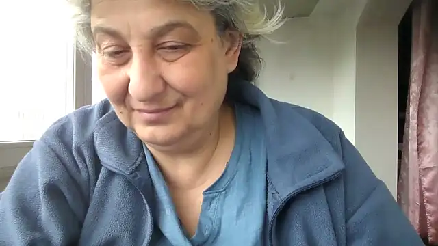 Chat +18 de ExquisiteMature ao vivo