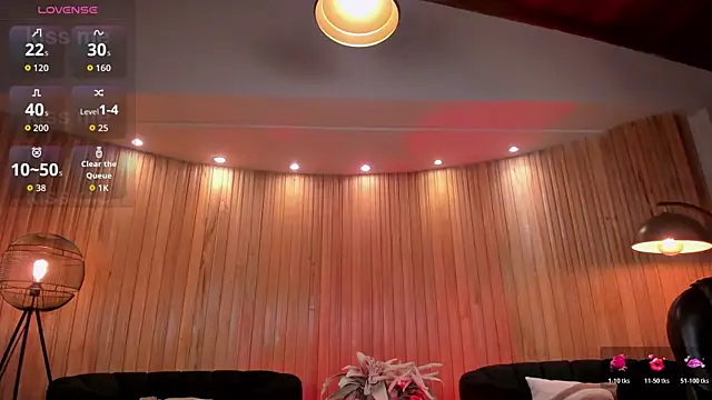 Chat +18 de KayraLanne ao vivo