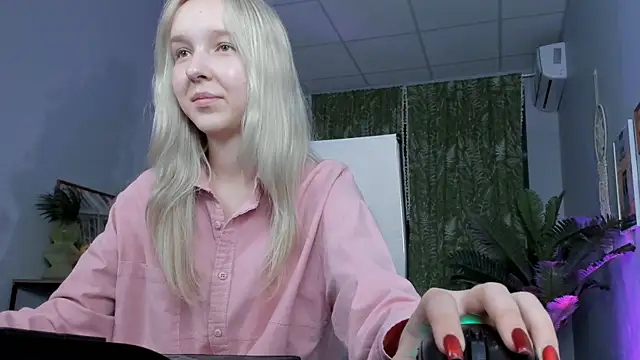 MaoqiBeverly Chat XXX live