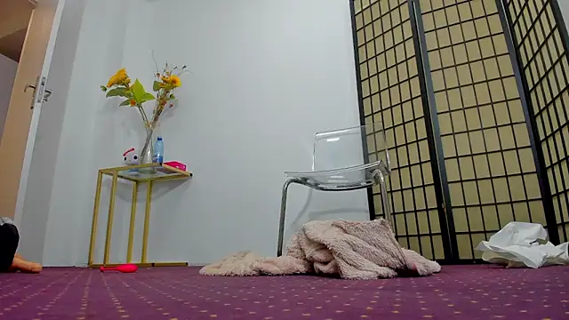 AishaRouhi's Live XXX Chat