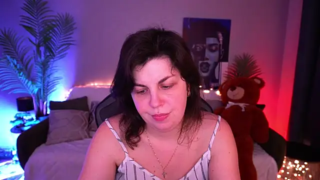 MirandaWong Chat XXX in diretta