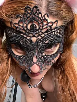 Chatroom XXX en direct de Miacarry