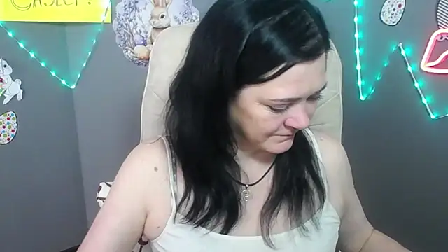 LauraFinn's Live XXX Chat