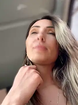 Chat XXX en directo de Wonder_Kari