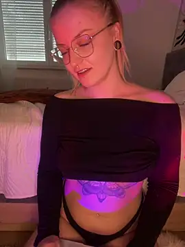 CherryyCheeks Chat XXX live