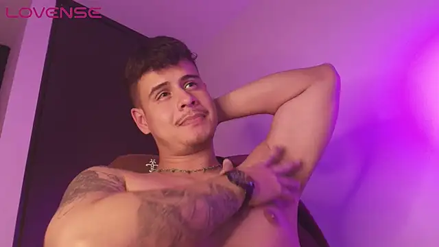 XXX chat uživo modela BjornSteel