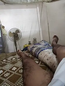 Pertunjukan Kamera Web DIRTY_SMEGMA_DICK_4_PIGS