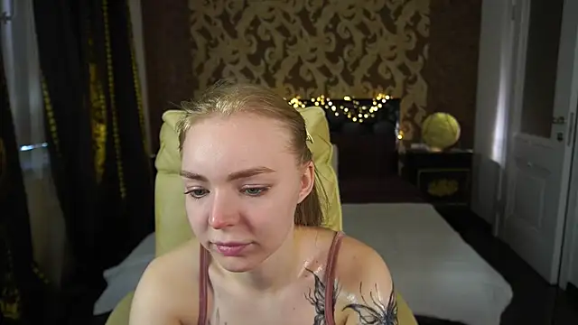 Živý XXX chat EmilySunshineS