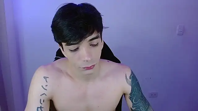 Chat XXX ao vivo de H3ll_B0I