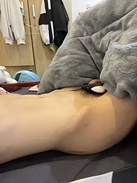 NniuAh 在線直播表演