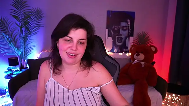 MirandaWong Chat XXX in diretta