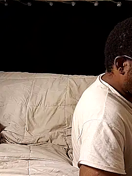 B4KINCのライブXXXチャット