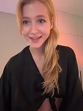 LunaRase's Live XXX Chat