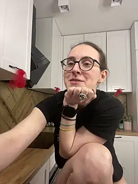 แชท XXX สดของ MartiniiSelenna