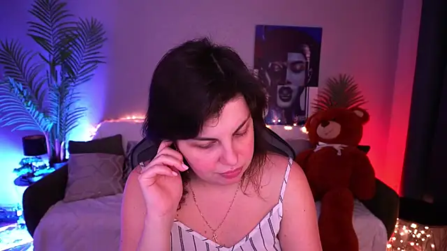 MirandaWong Chat XXX in diretta