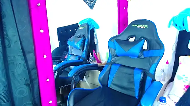 Jenng18 Live XXX-Chat