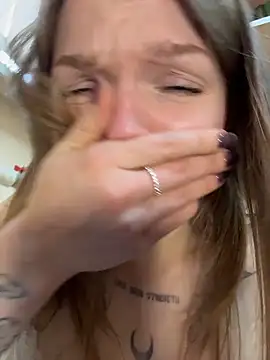 StreetSquirt live XXX chat