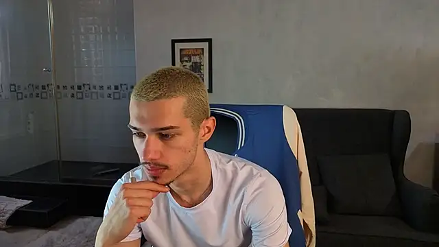 KaydenDrewのライブXXXチャット