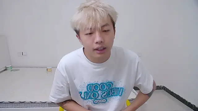 Chocolates-001 在線直播表演