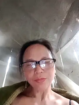 Tina6886 在線直播表演