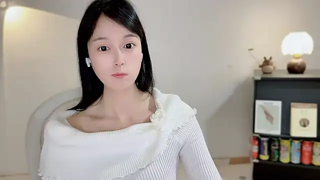 Onechestnut's Live XXX Chat