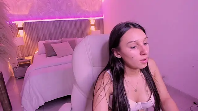 ANGIE-SMITH: απευθείας συνομιλία ΧΧΧ