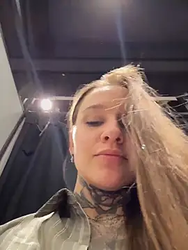 Chat XXX en directo de KishaMur