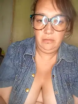 _Saraqueen লাইভ XXX চ্যাট