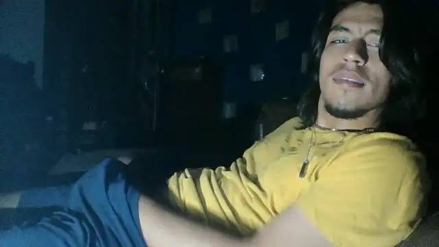 AlexAlejandro13's Live XXX Chat