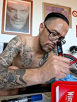 Mr_Graffitimileのウェブカメラショー