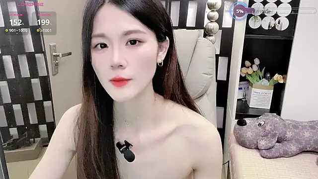 Yueyue-MM 网络视讯表演