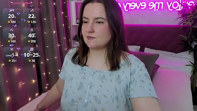 Онлайн чат XXX FeralPeach