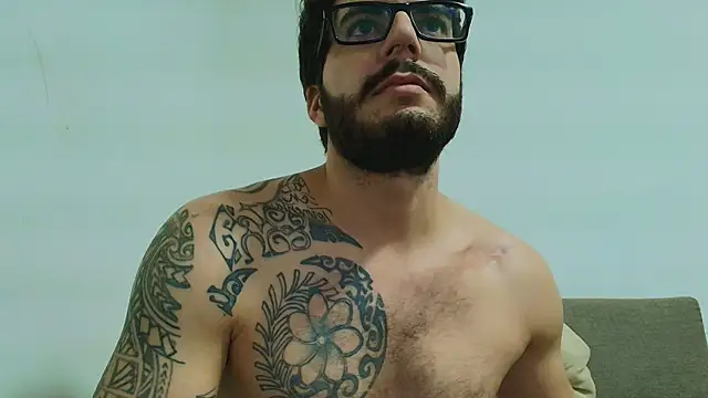 Chat XXX Live thomas_gun