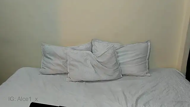 Alice_fox__-'s Live XXX Chat