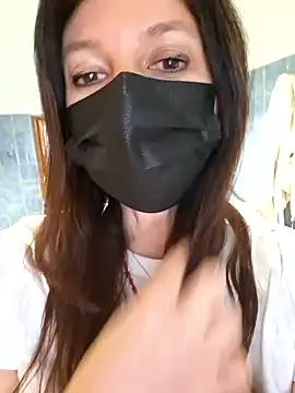 Dayana2022 Adlı Modelin Canlı XXX Sohbeti