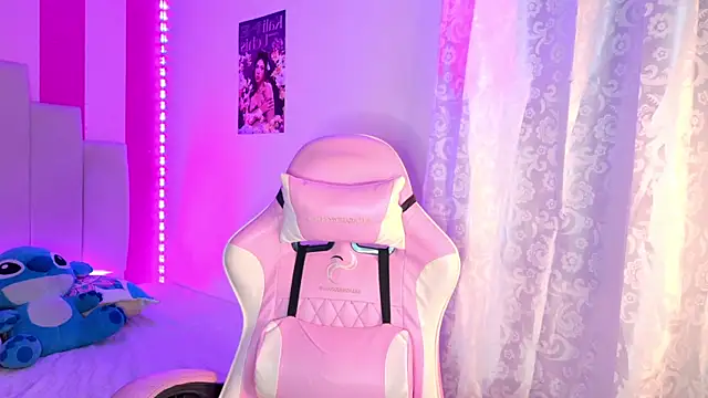 Živý XXX chat AliiceBrown_